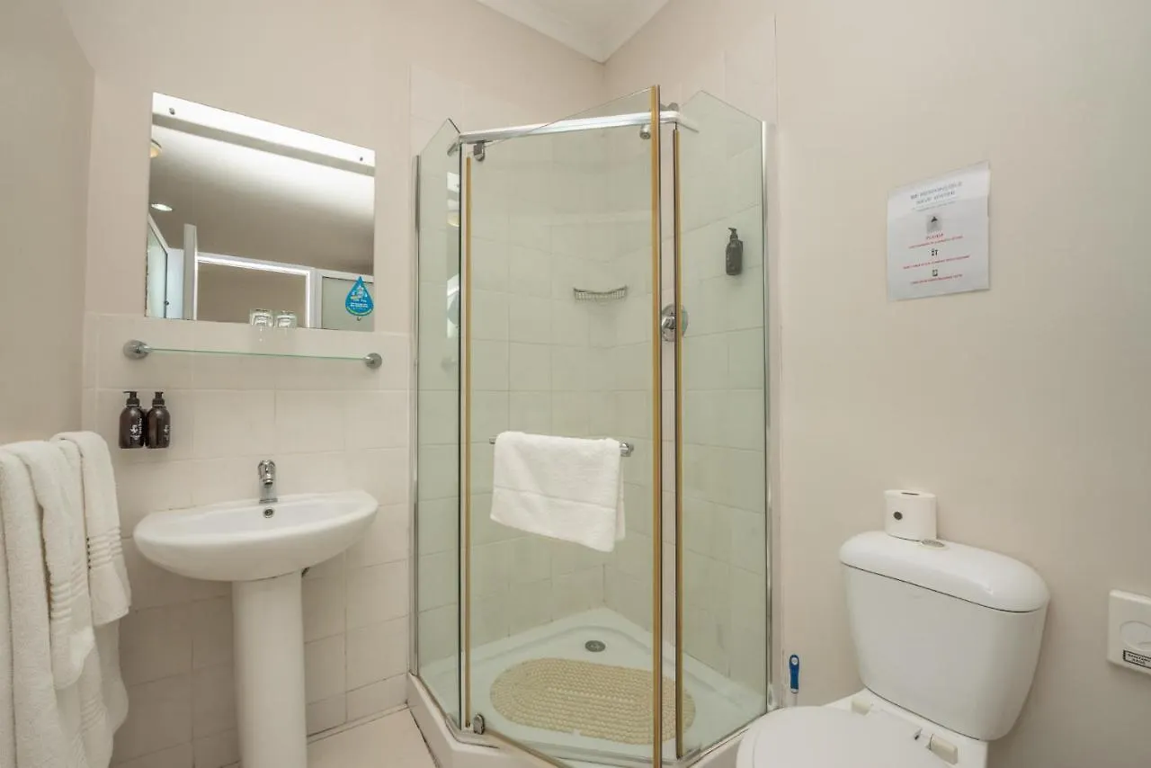 Millard Crescent Guest House Port Elizabeth Bed & Breakfast