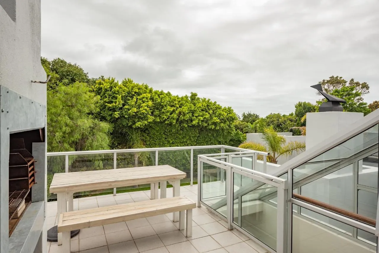 Millard Crescent Guest House Port Elizabeth 3*,