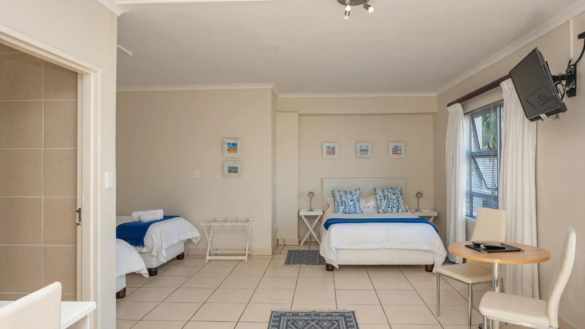 Millard Crescent Guest House Port Elizabeth Bed & Breakfast